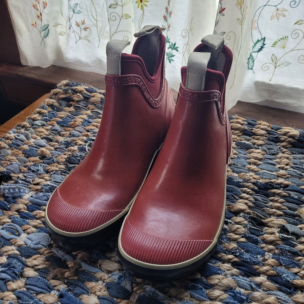 BOGS nearly-new Women's Harper Garden Boot size 6
